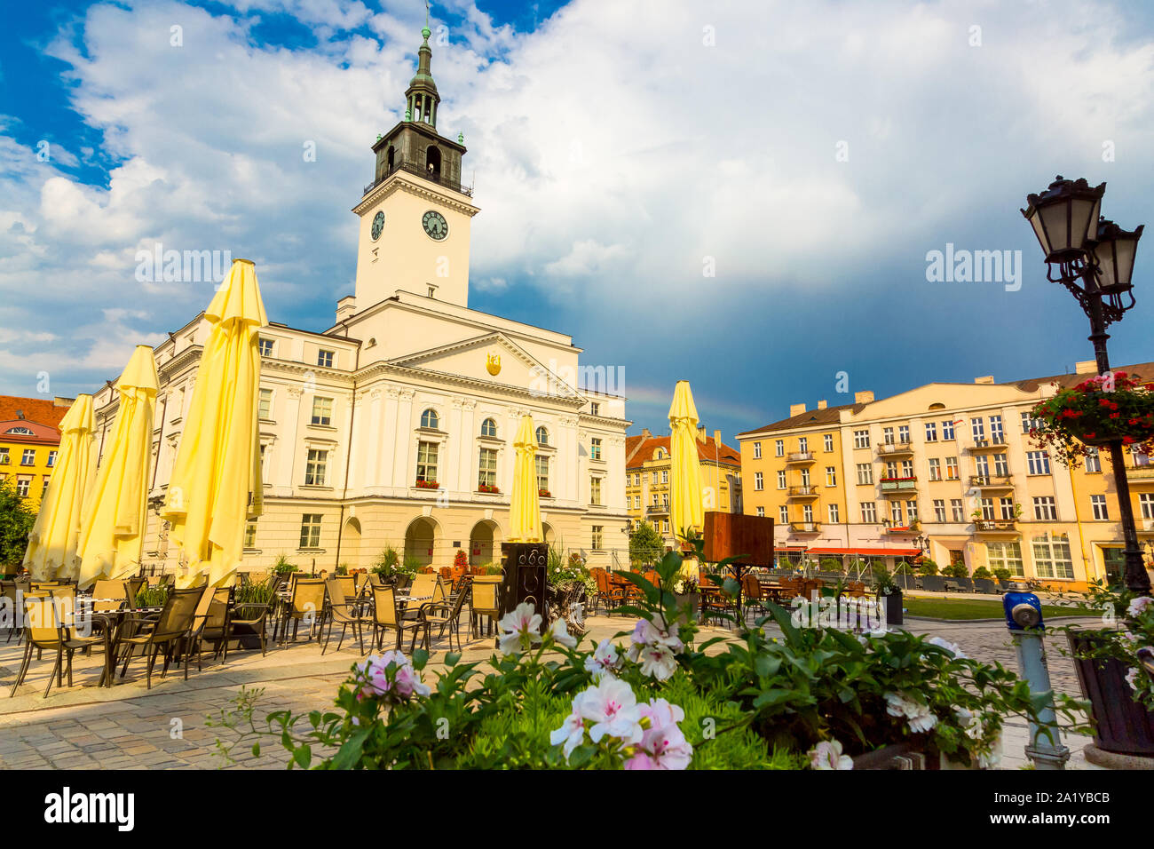 Piazza della Città Vecchia di un municipio edificio nella città di Kalisz, Polonia Foto Stock