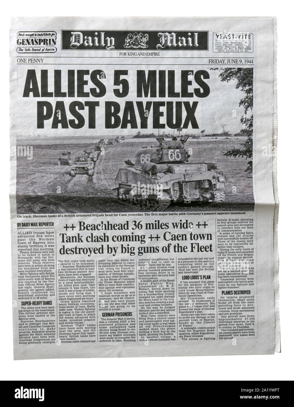 Una riproduzione pagina anteriore del Daily Mail dal 9 giugno 1944 con notizie circa l'invasione alleata della Francia dopo il D-Day. Foto Stock