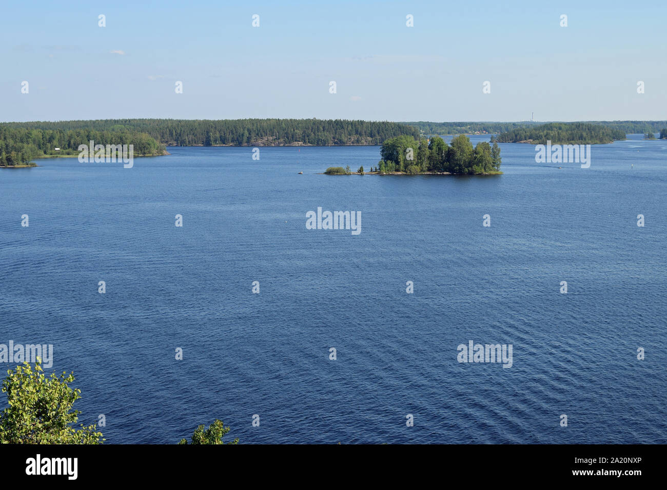 Regione dei laghi finlandese, Finlandia. Ci sono almeno 55.000 i laghi che sono almeno 200 metri di larghezza. E ci sono 187,888 laghi in Finlandia. Il Lago Saimaa. Foto Stock