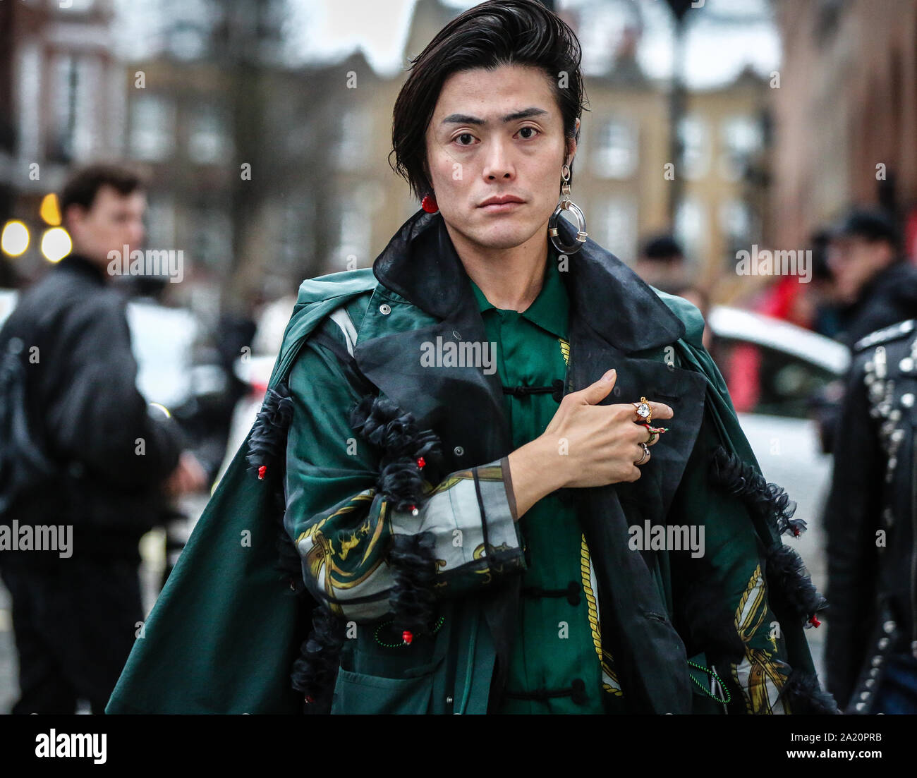 LONDON, Regno Unito - 16 Febbraio 2019: Yu Masui sulla strada durante la London Fashion Week. Foto Stock