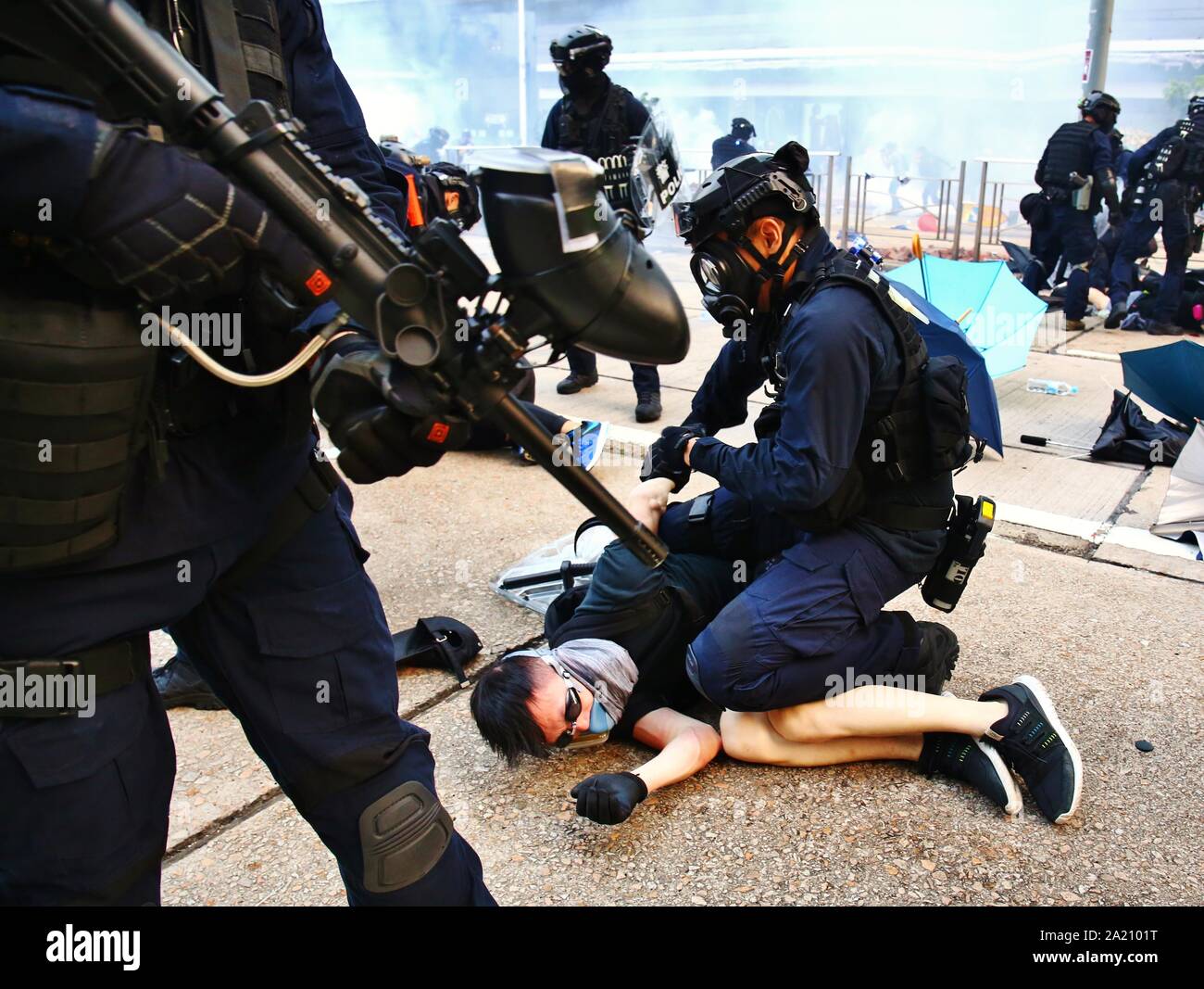 Hong Kong, Cina. 29Sep, 2019. Decine di migliaia di manifestanti frequentare non autorizzato di un anti-totalitarismo marzo che si trasforma in scontri tra Hong Kong polizia e manifestanti. Più di centinaia di manifestanti hanno ottenuto arrestato e diverse persone sono state inviate in ospedale con vittime. Credito: Gonzales foto/Alamy Live News Foto Stock