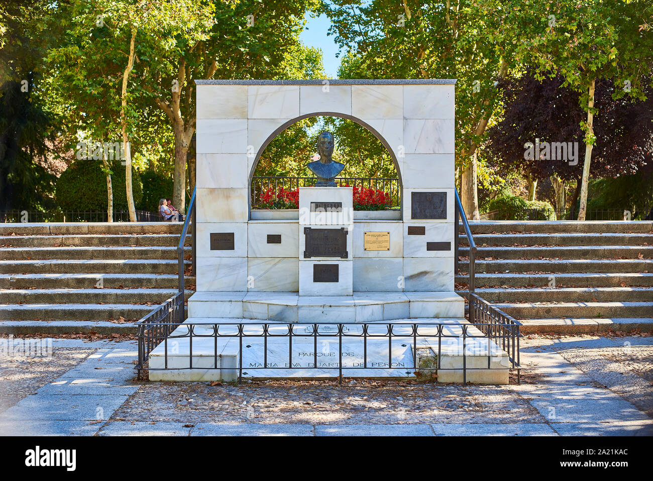Madrid, Spagna - 27 settembre 2019. Statua di Eva Peron in Maria Eva Duarte de Peron Park. Madrid, Spagna. Foto Stock