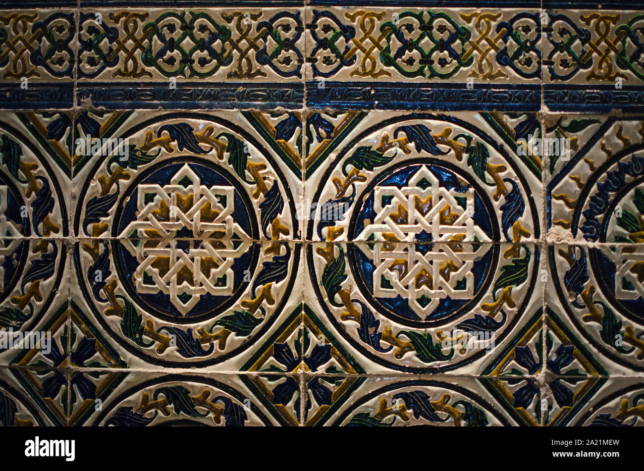 Le piastrelle di ceramica nella sala di un ristorante a Siviglia, in Andalusia, Spagna Foto Stock