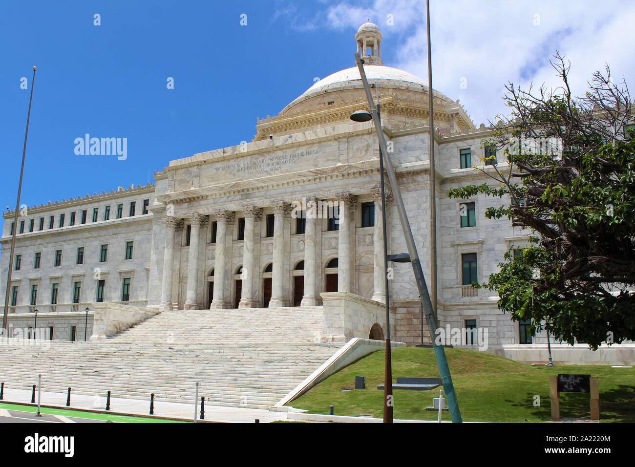Vista esterna del Campidoglio palazzo del governo dell'assemblea legislativa di Puerto Rico. Foto Stock