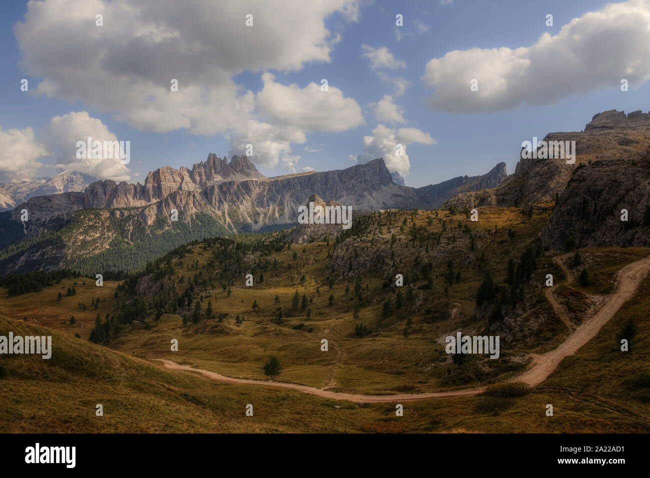 Le Cinque Torri a Cortina d'Ampezzo, Belluno, Veneto, Dolomiti, Italia, Europa Foto Stock