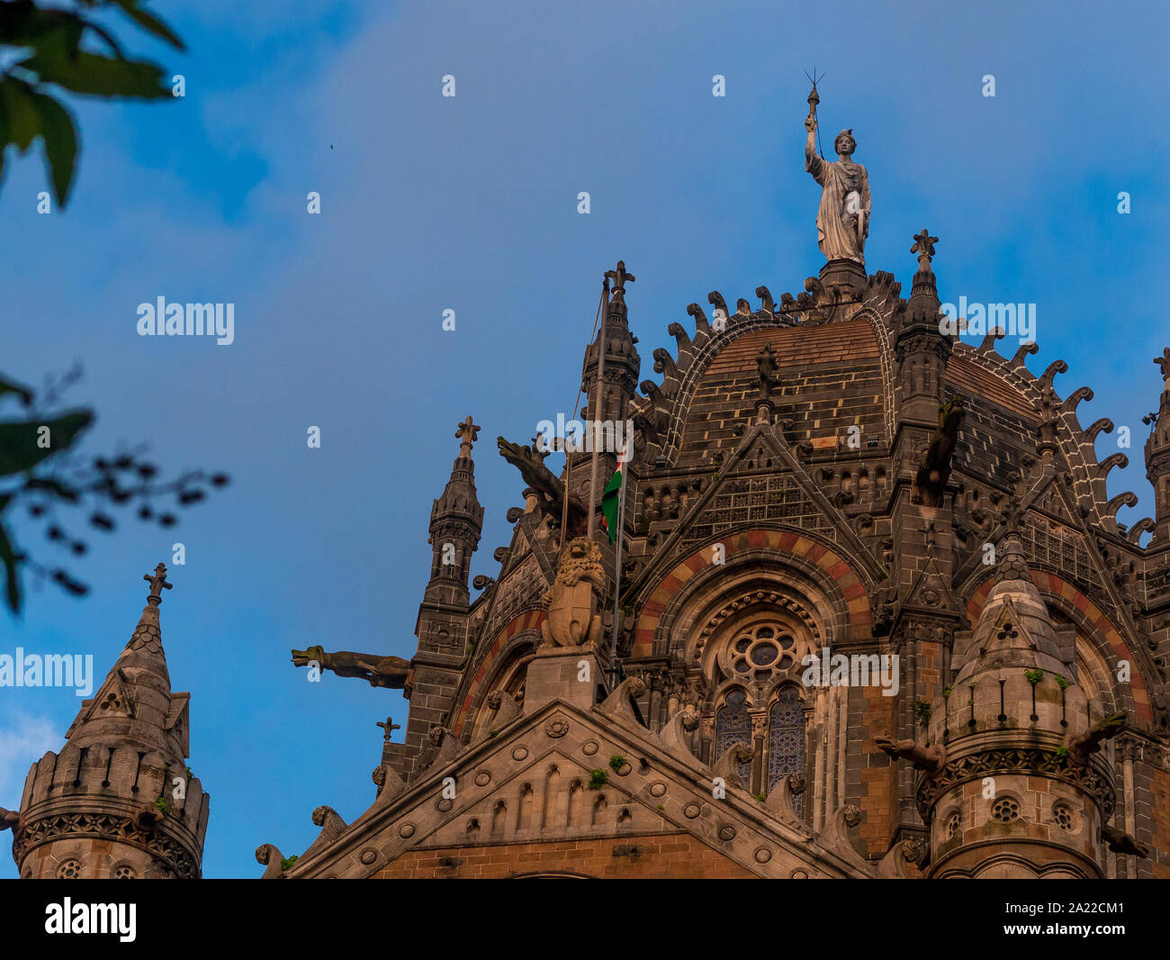 Chhatrapati Shivaji Terminus stazione ferroviaria (CSTM), è una storica stazione ferroviaria e un Sito Patrimonio Mondiale dell'UNESCO in Mumbai, Maharashtra, India Foto Stock