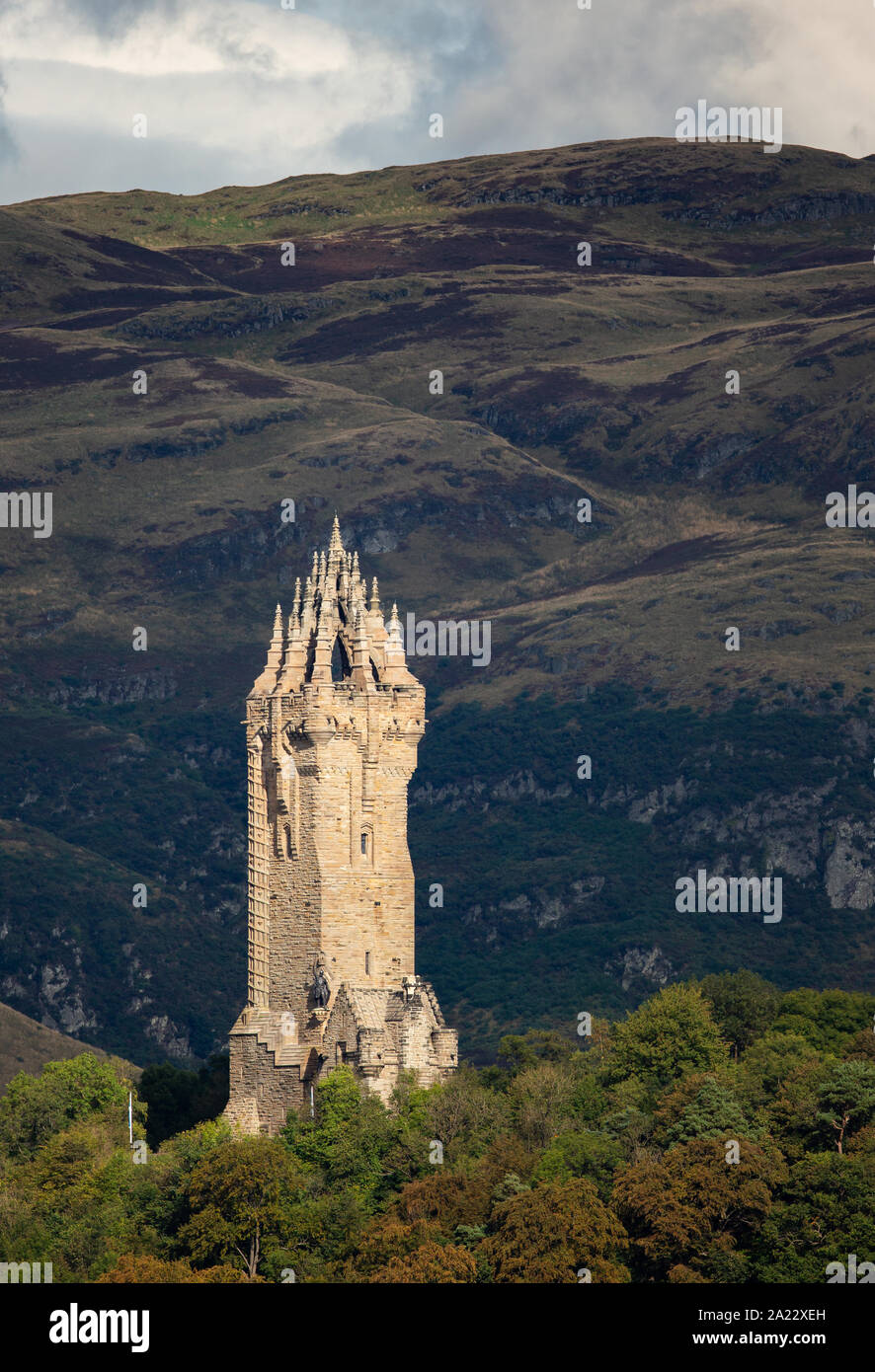 Il Monumento Wallace su Abbey Craig, Stirling, Scozia. Foto Stock