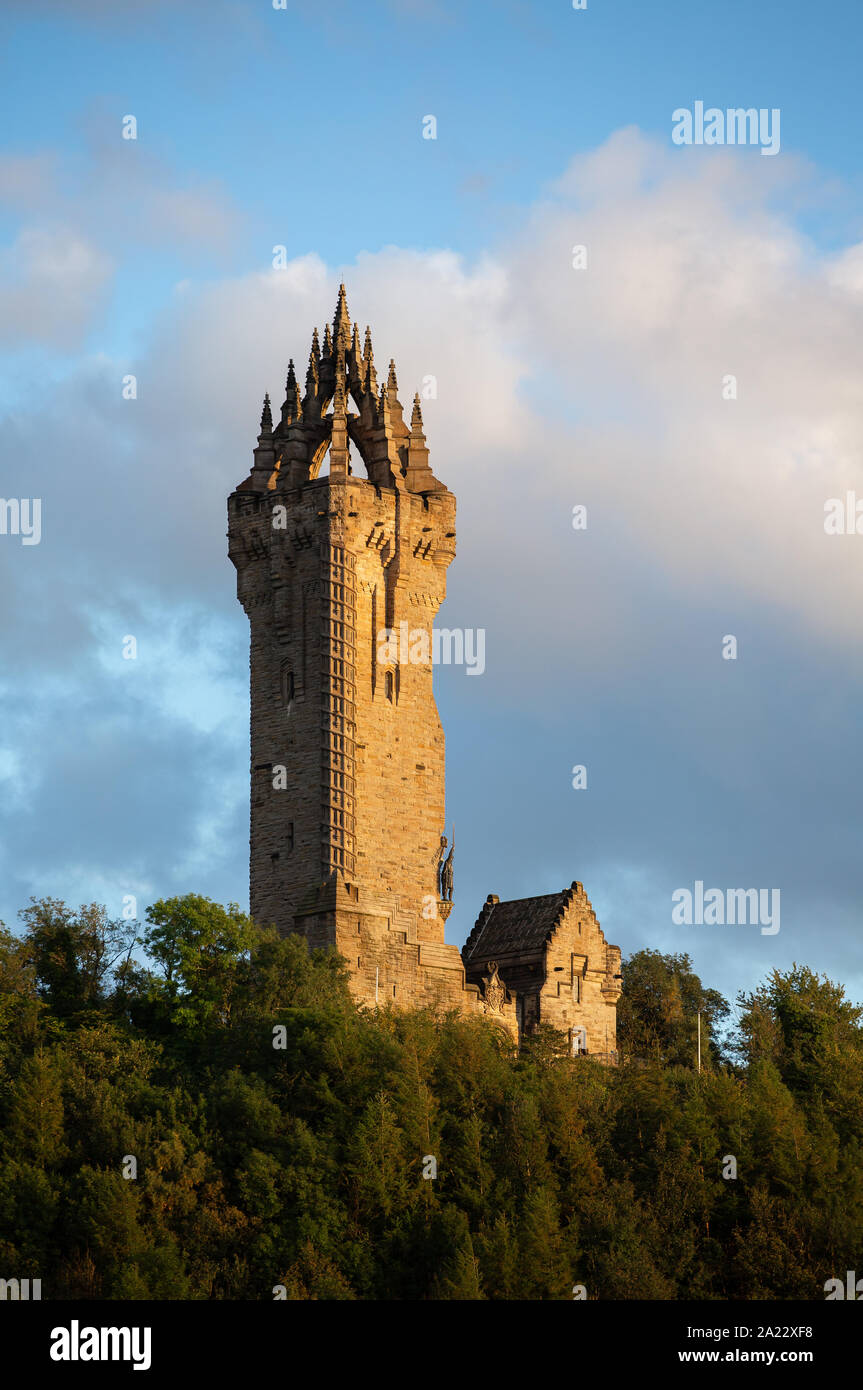Il Monumento Wallace su Abbey Craig, Stirling, Scozia. Foto Stock