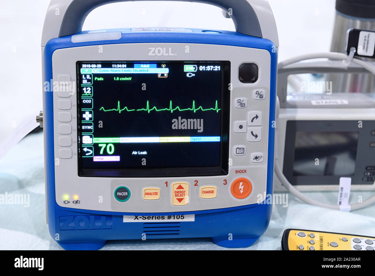 Cuore e monitor o defibrillatore, Foto Stock