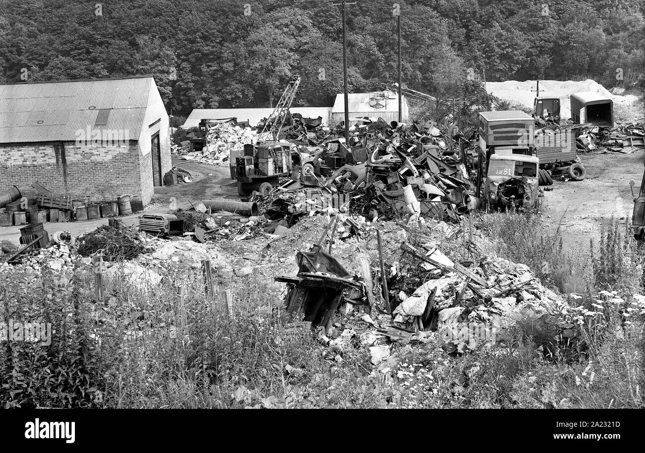 Rivenditori di scarto scrapyard a Jackfield, Gran Bretagna, Regno Unito 1/8/68 Foto Stock