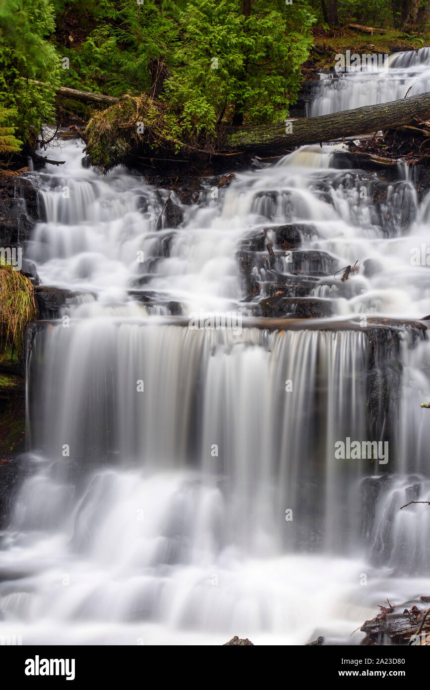 Wagner cade nel tardo autunno, Wagner cade Scenic Area, Munising, Michigan, Stati Uniti d'America Foto Stock