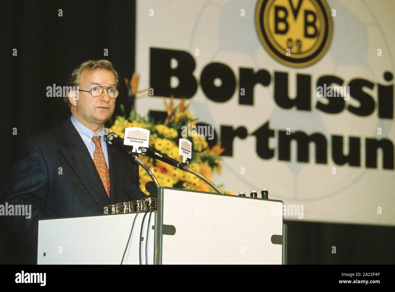 Dortmund, Deutschland. 26 Sep, 2019. firo: 05/1996 calcio, 1.Bundesliga: BVB Borussia Dortmund BVB Presidente Dr.Gerd Niebaum. JHV | Utilizzo di credito in tutto il mondo: dpa/Alamy Live News Foto Stock