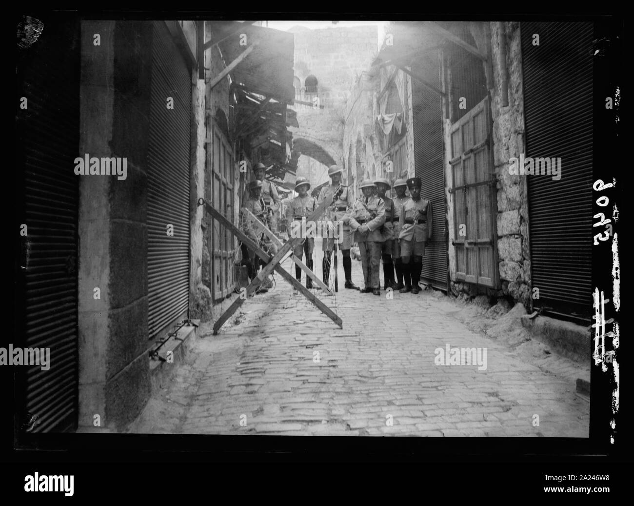 Disturbi della Palestina 1936. Stradina nel Quartiere Ebraico barricati (Città Vecchia) Foto Stock