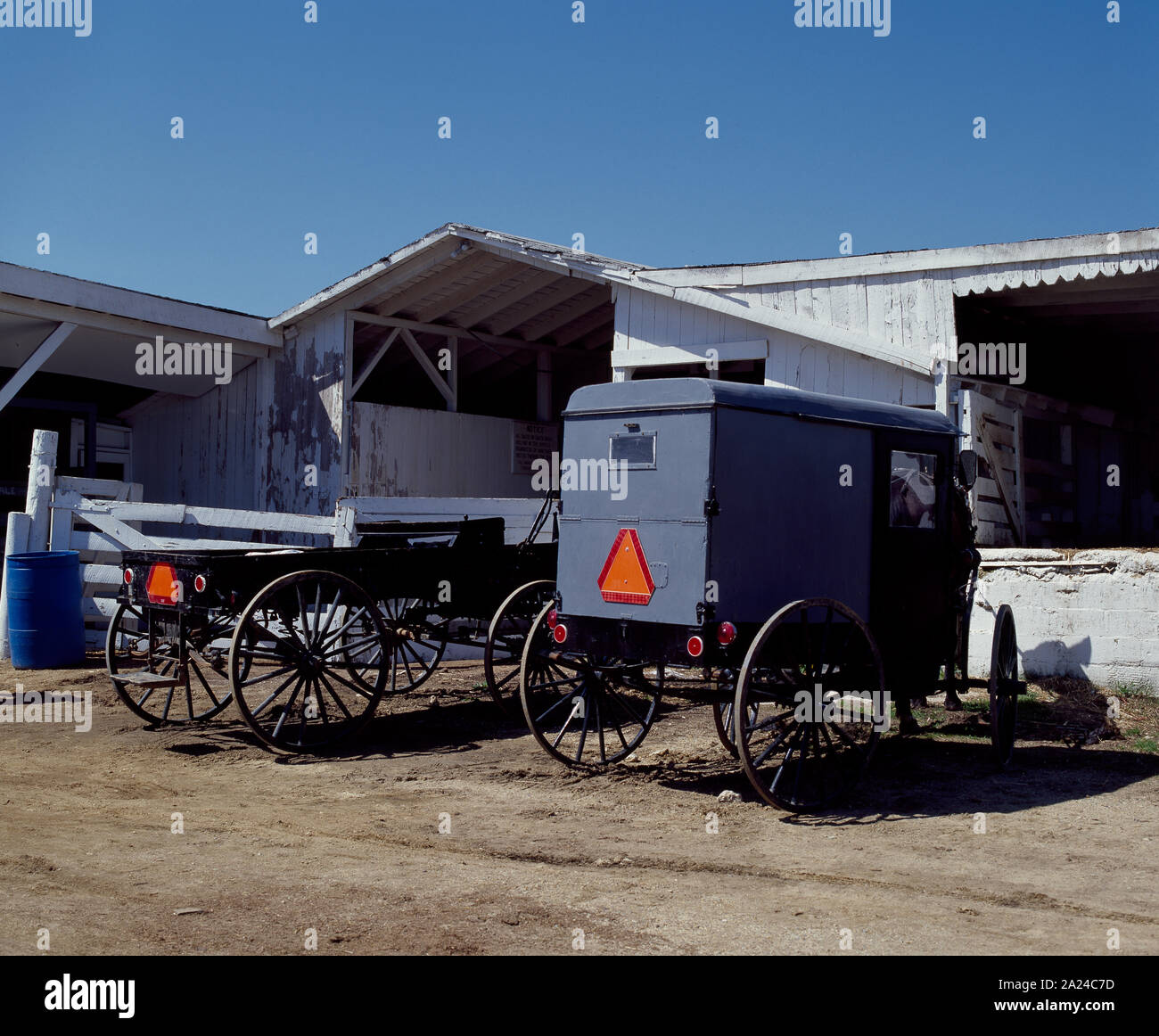 Parcheggiato buggy nel Paese Amish, Lancaster County, Pennsylvania Foto Stock