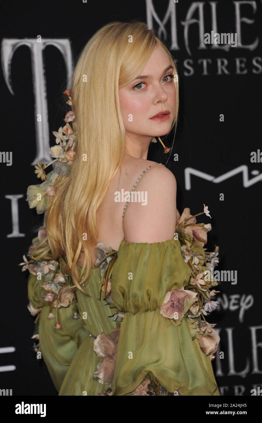 Los Angeles, CA. Il 30 settembre, 2019. Elle Fanning presso gli arrivi per MALEFICENT: PADRONA DEL MALE Premiere, El Capitan theater, Los Angeles, CA il 30 settembre 2019. Credito: Elizabeth Goodenough/Everett raccolta/Alamy Live News Foto Stock