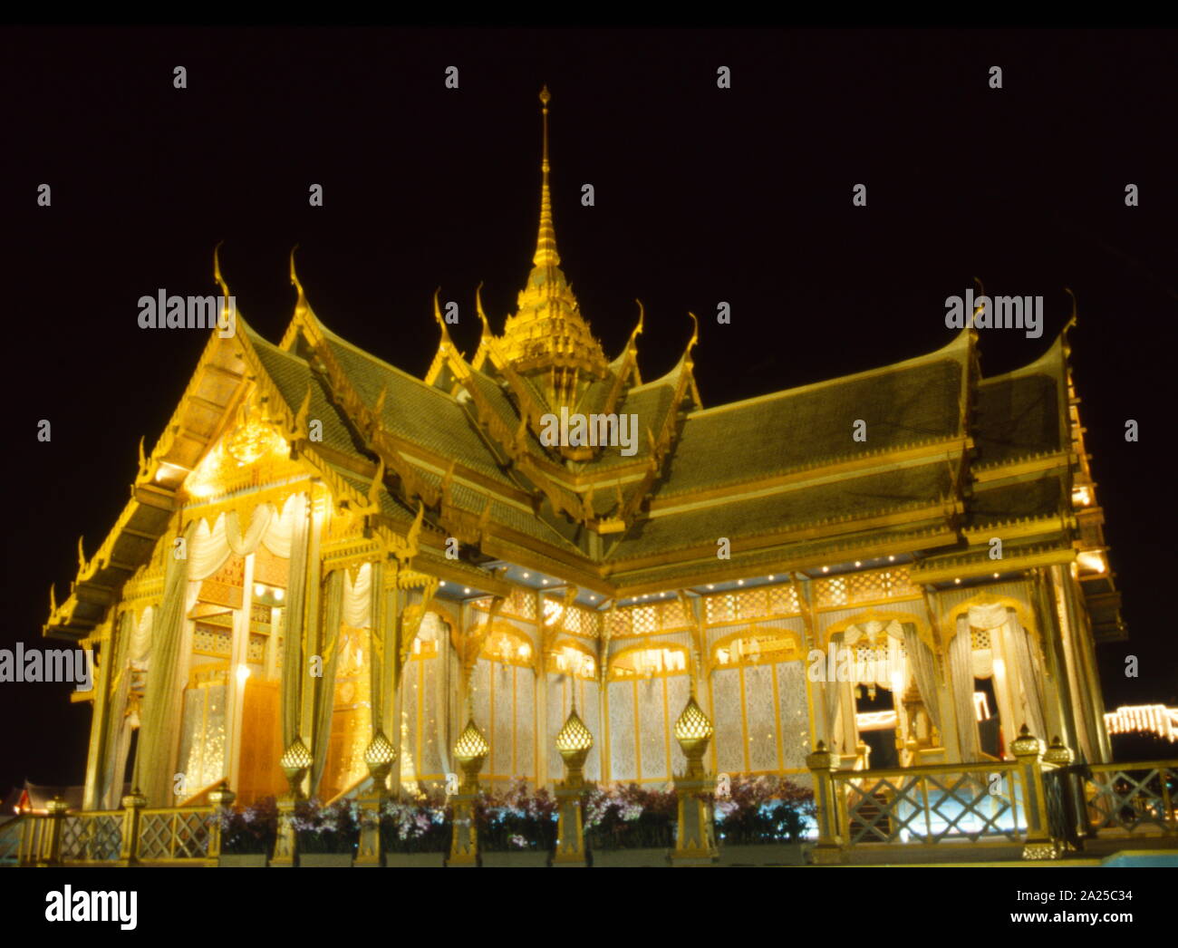 Il Padiglione Dorato, Bangkok, Thailandia dell'anniversario della monarchia tailandese 1996 Foto Stock