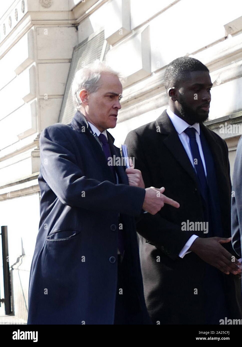 Owen Paterson, il partito conservatore britannico politico visite a Downing Street per un 'coltello vertice del crimine", Aprile 2019. Patterson era Segretario di Stato per l'ambiente, l'alimentazione e gli affari rurali dal 2012 al 2014. Egli era stato eletto per la prima volta come deputato del Parlamento europeo per il Nord Shropshire al 1997 elezioni generali Foto Stock