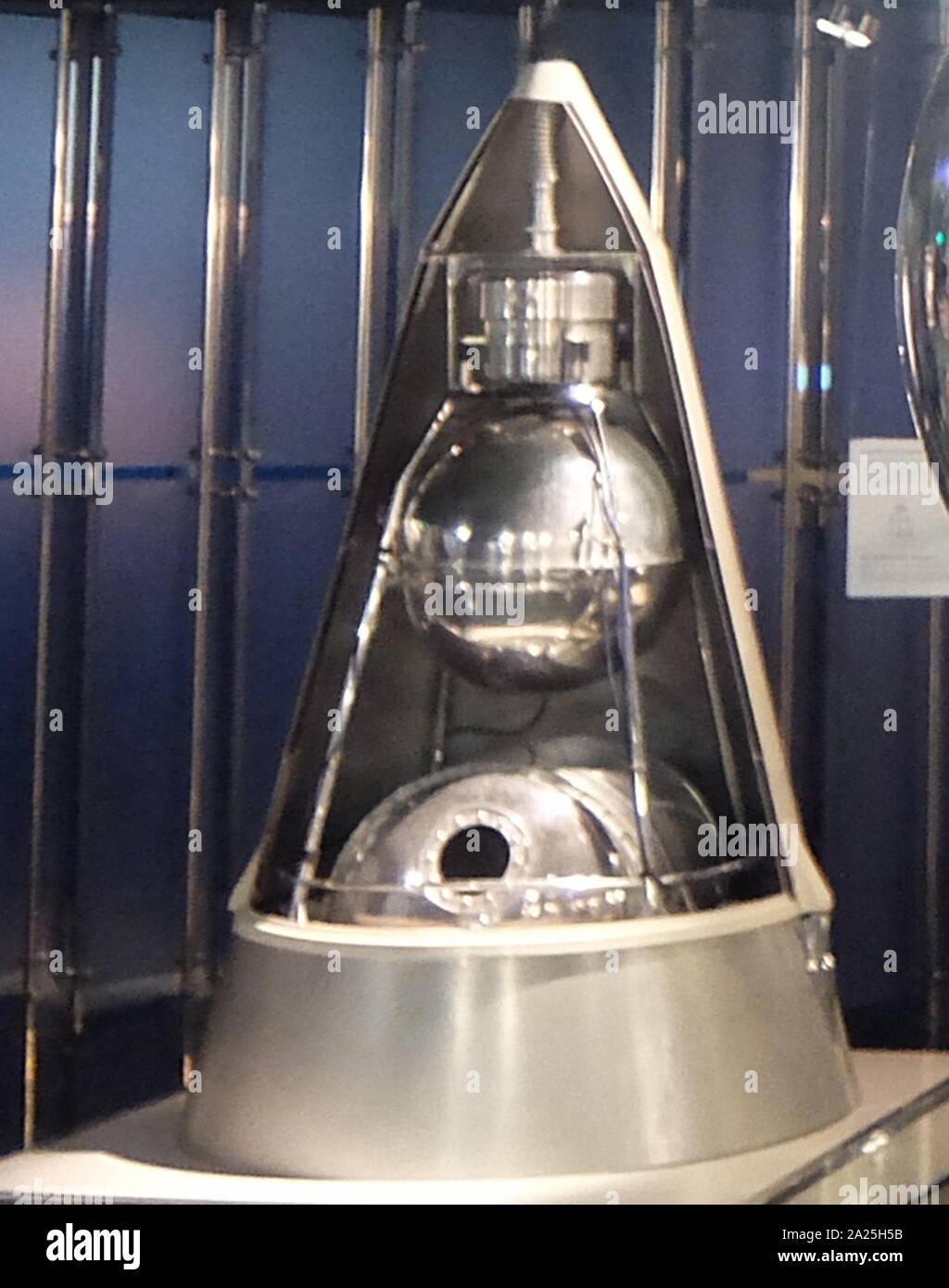 La seconda massa Sputnik il primo satellite biologico con una cabina pressurizzata che ospitavano il cane Laika. Foto Stock