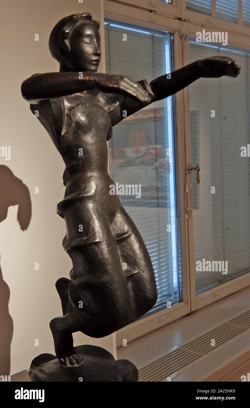 Scultura in bronzo intitolata 'Iavan ballerina" di Georg Kolbe. Georg Kolbe (1877-1947) un tedesco la figura dello scultore. Foto Stock