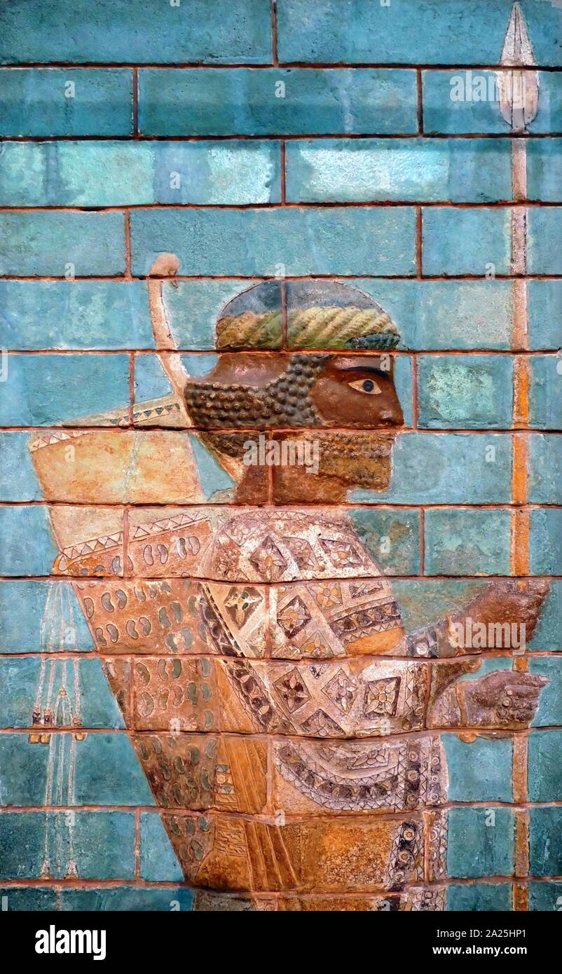 In mattoni smaltati guardsman Palace a Susa, Iran. 521 - 500 A.C. Foto Stock