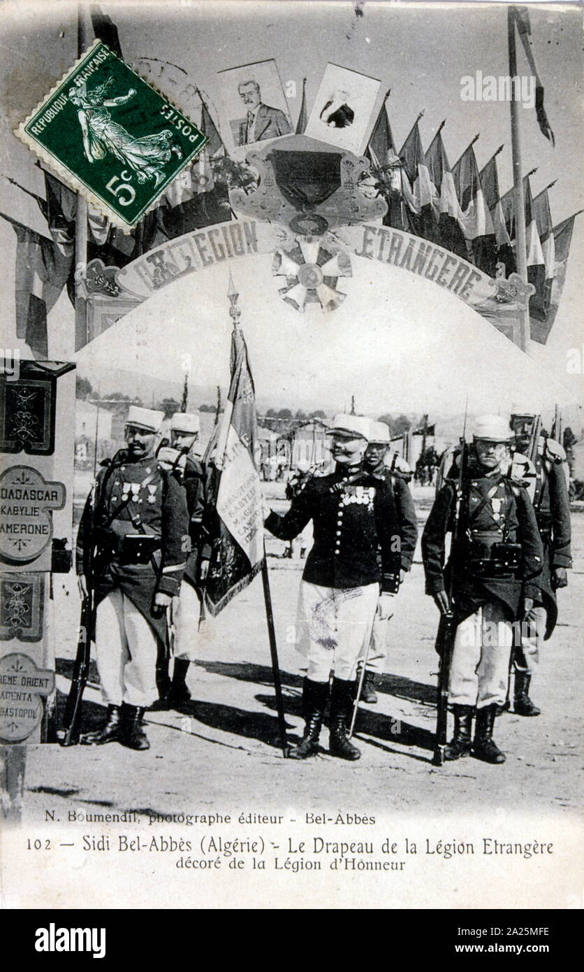Legionario francese mensa ufficiali di Sidi Bel Abbès, Algeria. cartolina 1909 Foto Stock