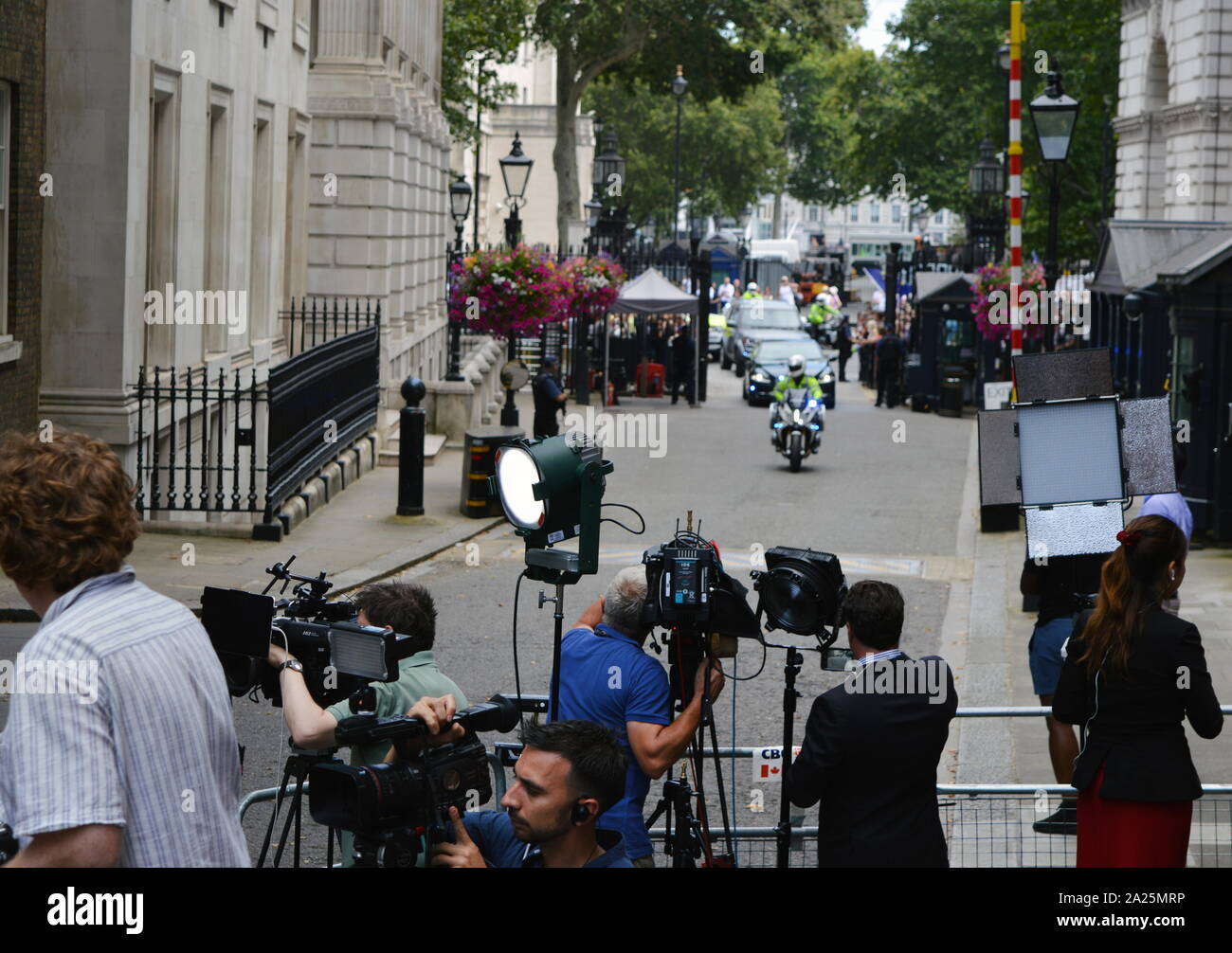 Theresa Maggio arriva a Downing Street, Londra fro l'ultimo giorno del suo premiership. Theresa Maggio, Primo Ministro del Regno Unito, 13 Luglio 2016 - 24 luglio 2019. Maggio era il leader del partito conservatore da luglio 2016 - 23 Luglio 2019 Foto Stock