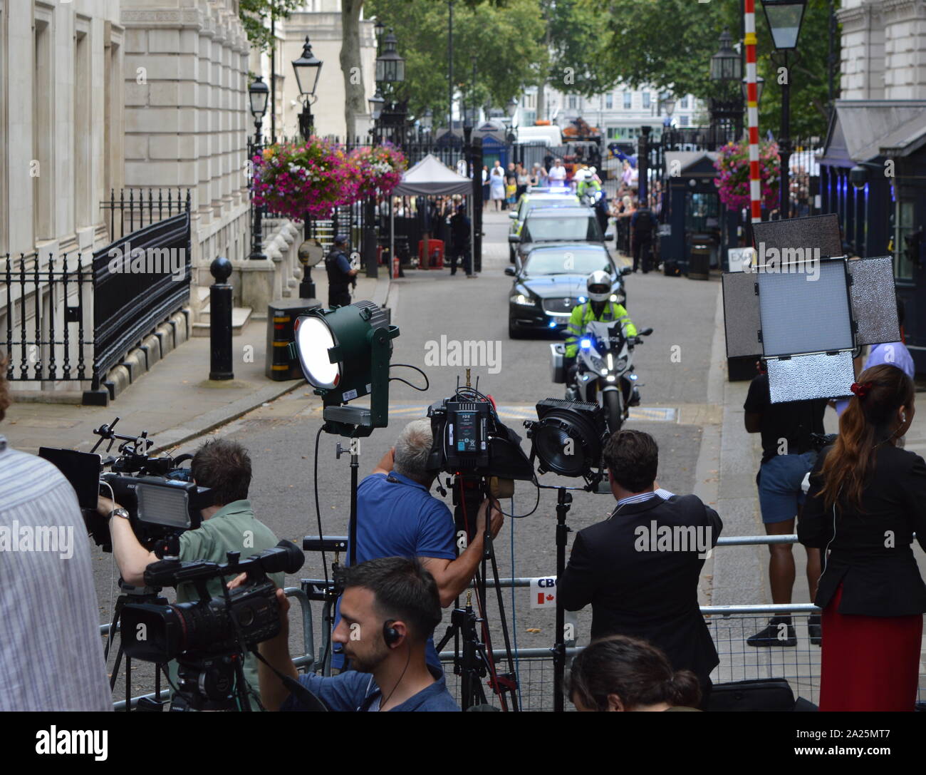 Theresa Maggio arriva a Downing Street, Londra fro l'ultimo giorno del suo premiership. Theresa Maggio, Primo Ministro del Regno Unito, 13 Luglio 2016 - 24 luglio 2019. Maggio era il leader del partito conservatore da luglio 2016 - 23 Luglio 2019 Foto Stock