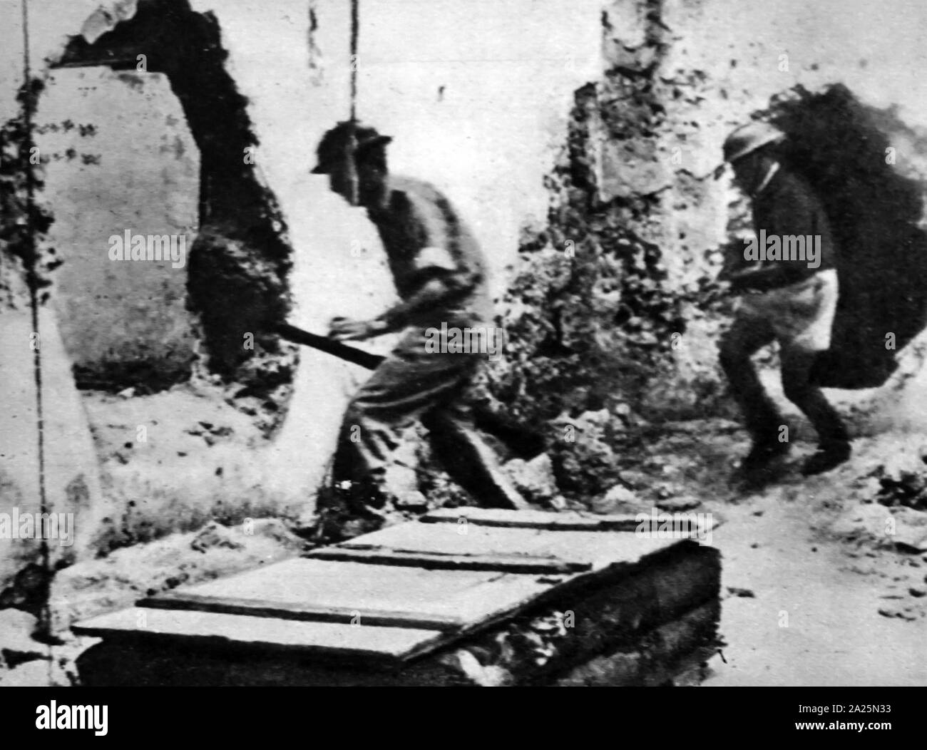 Fotografia di Haganah gli uomini nella terra di nessuno tra Jaffa e Tel Aviv. Foto Stock