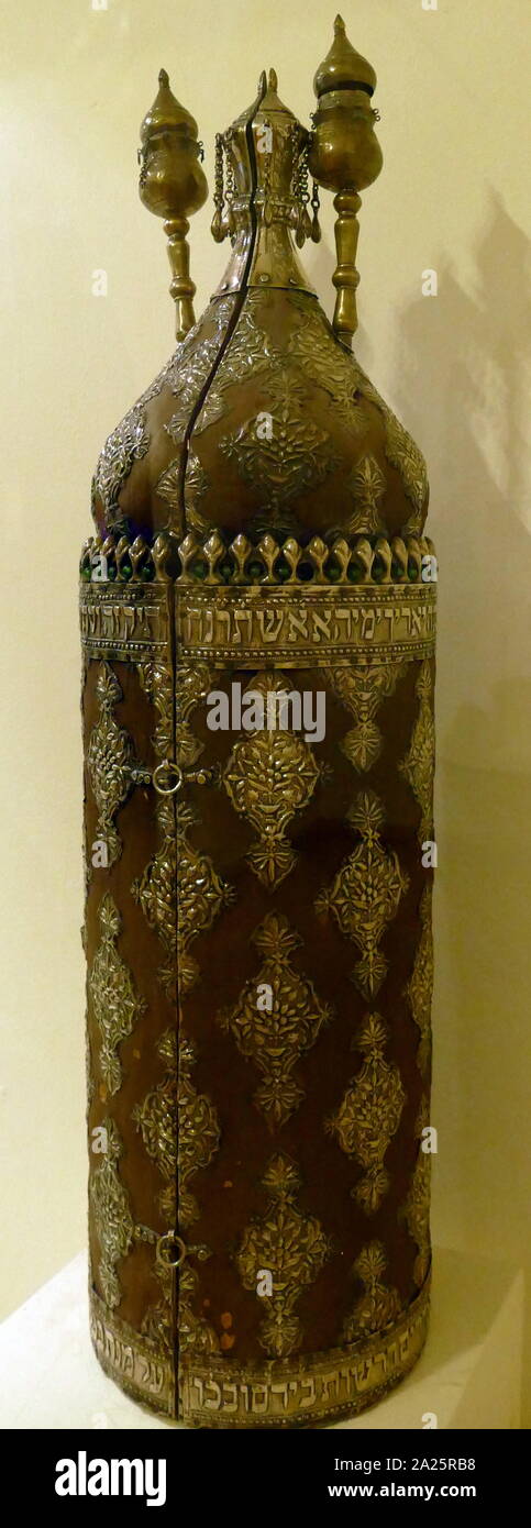 Rotolo di Torah caso dall'Iraq, 1898 Foto Stock