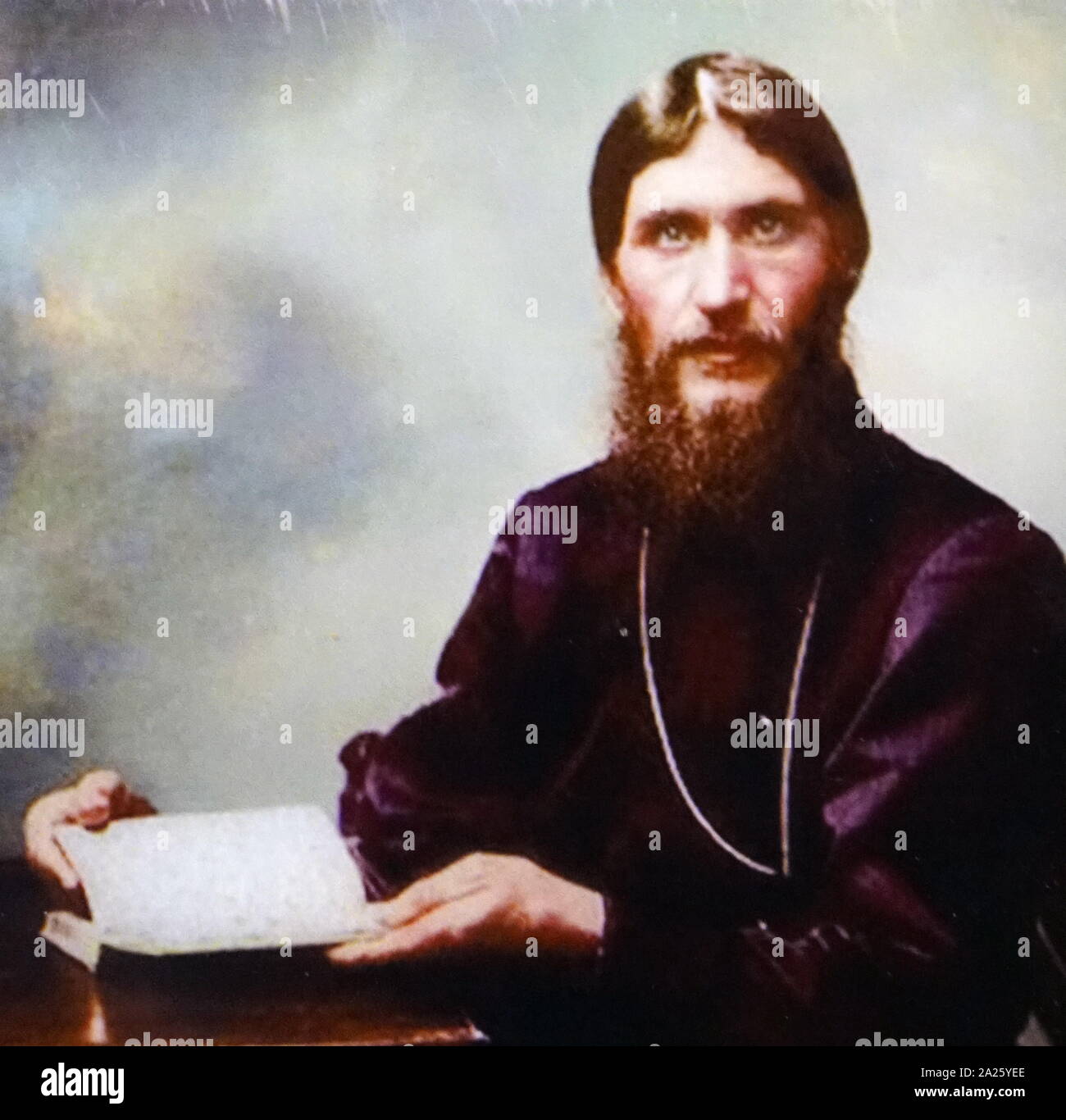 Fotografia a colori di Grigori Rasputin. Grigori Yefimovich Rasputin (1869-1916) un russo mistica e auto-proclamato santo-uomo, che ha avuto grande influenza nel tardo Impero russo. Foto Stock
