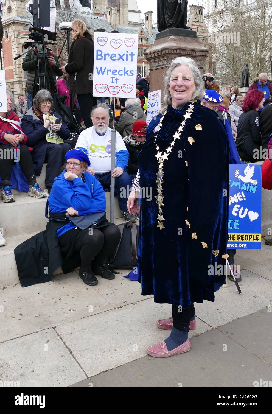 Il "voto popolare' marzo in piazza del Parlamento, Londra. Il voto popolare marzo ha avuto luogo a Londra il 23 marzo 2019 come parte di una serie di dimostrazioni di protesta contro Brexit, chiamata per un nuovo referendum e chiedere al governo britannico di revocare l'articolo 50. Essa ha portato al capitale di centinaia di migliaia di manifestanti, o di più di un milione di persone secondo gli organizzatori. Foto Stock
