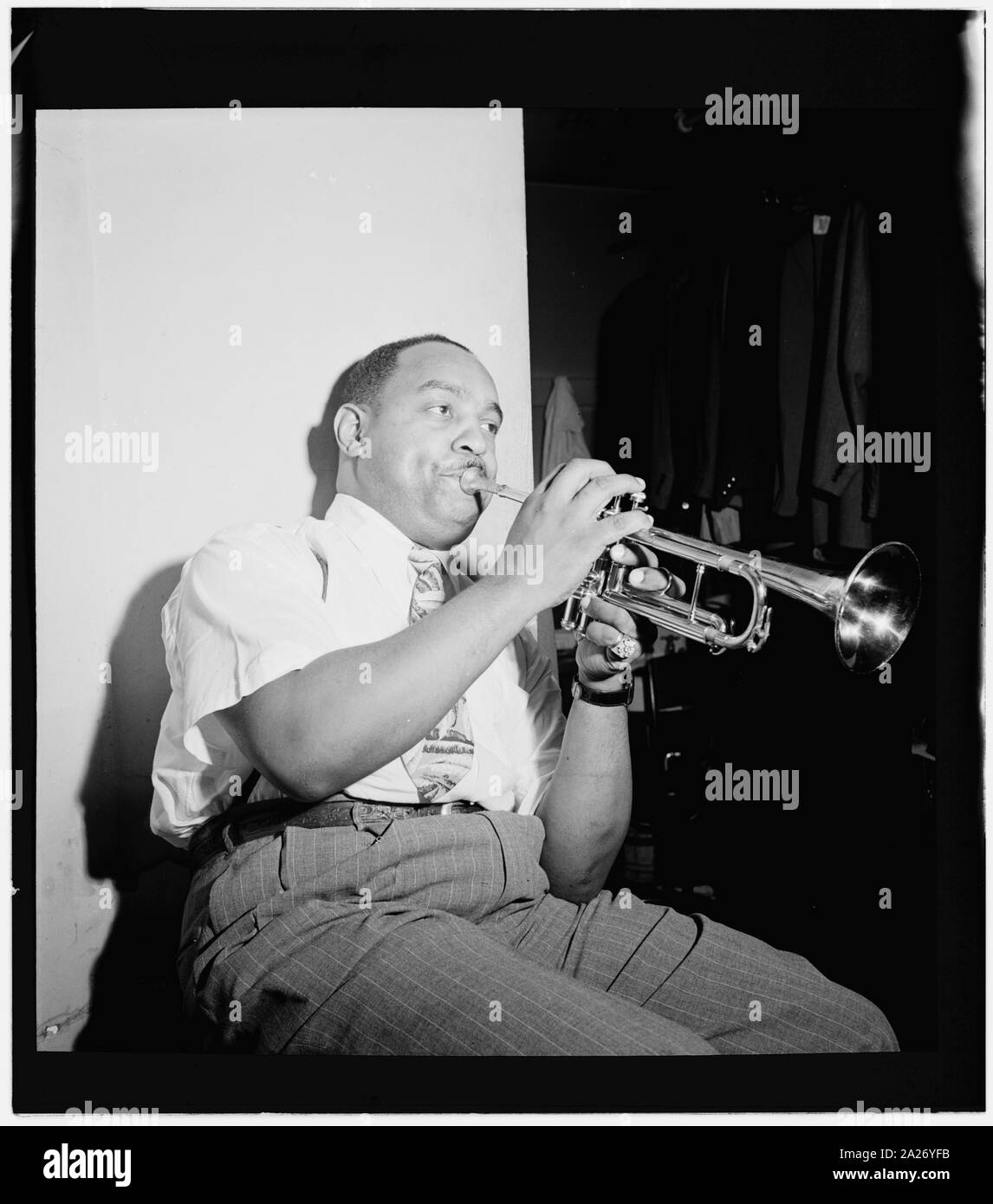 Ritratto di Benny Carter, Apollo Theatre di New York, N.Y.; Foto Stock