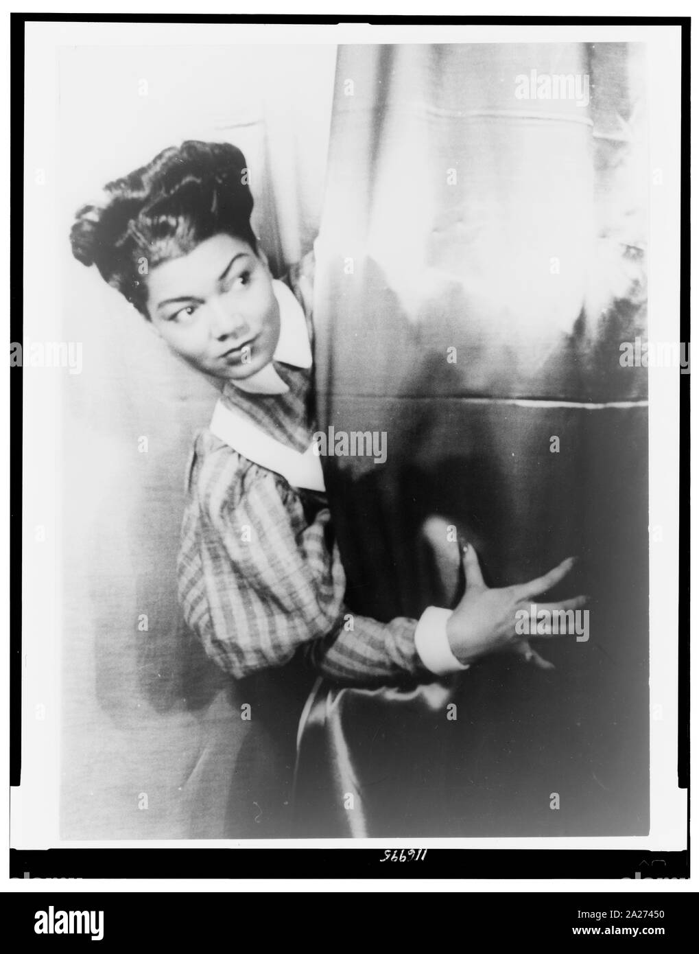 Ritratto di Pearl Bailey, prende una chiamata dopo il canto di una donna e prerogativa di San Louis Donna Foto Stock
