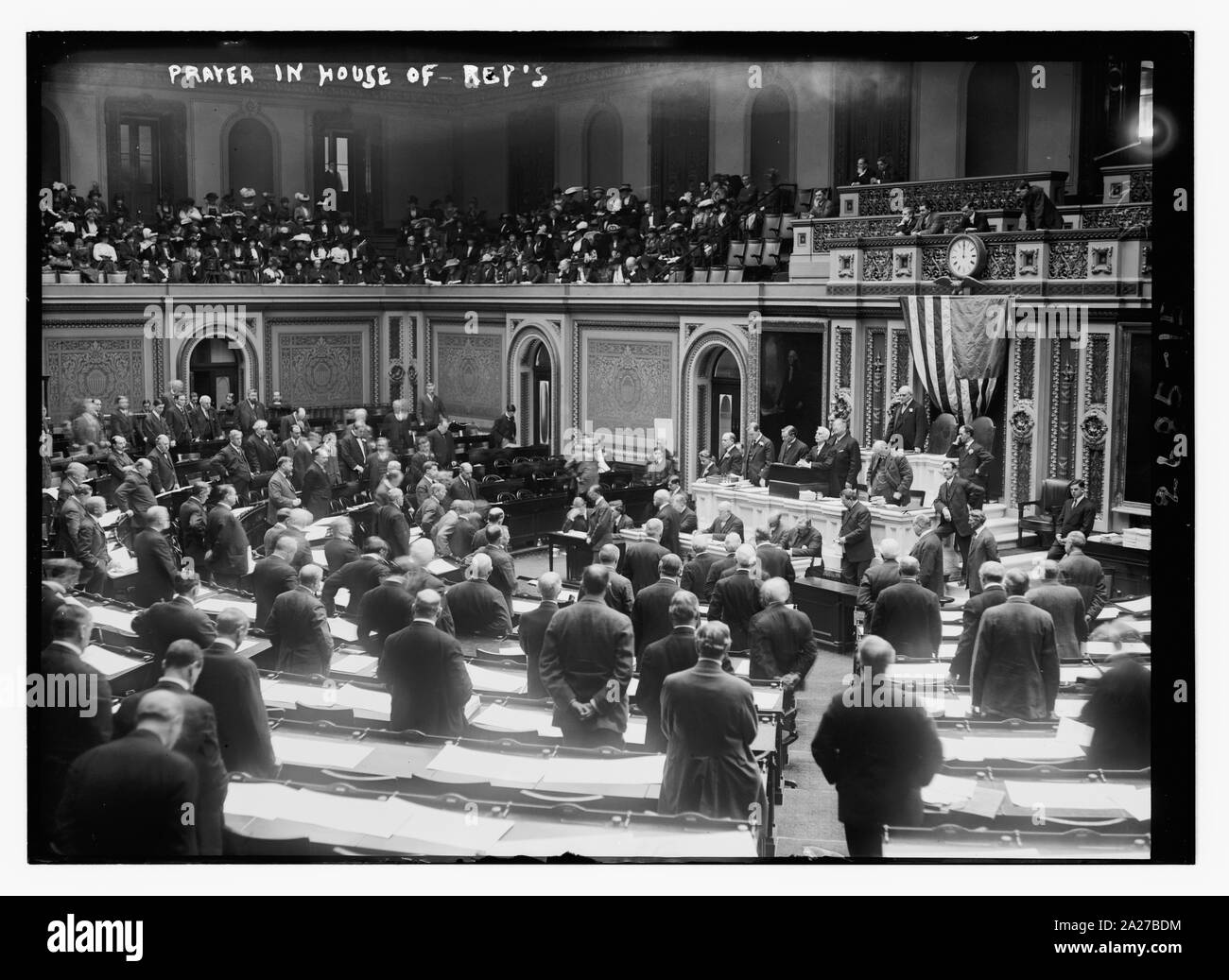 La preghiera nella casa di rep. Foto Stock