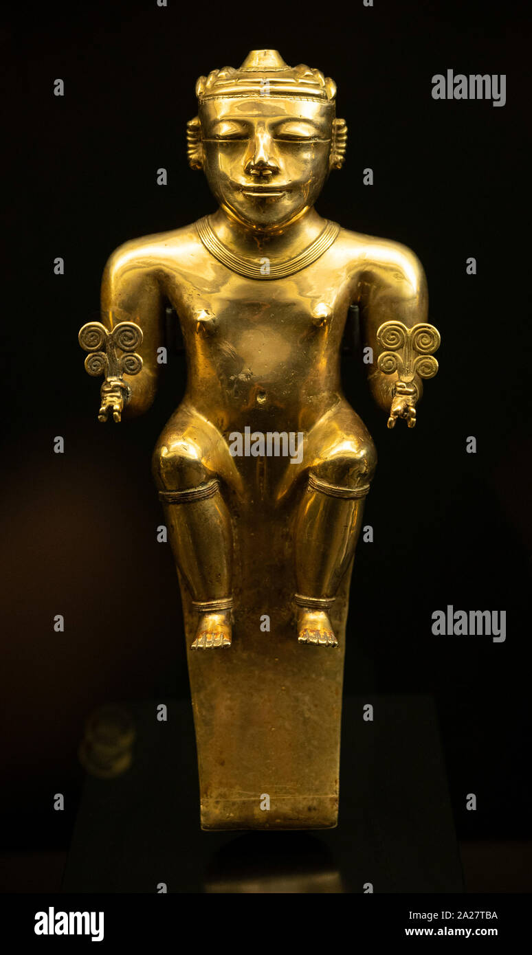 Statuetta d'oro di un Cacique Quimbaya (chief/leader), 200-1000 annuncio. Uno di più di un centinaio di artefatti del tesoro Quimbaya (Tesoro de los Quimb Foto Stock