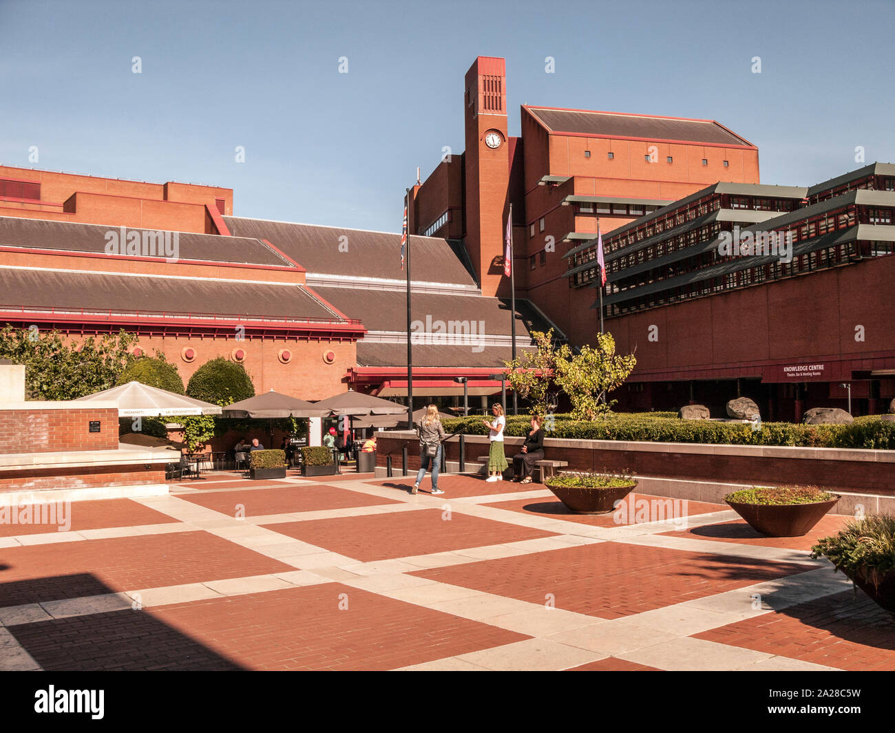 La British Library, la biblioteca nazionale del Regno Unito, Euston Road, Londra Foto Stock