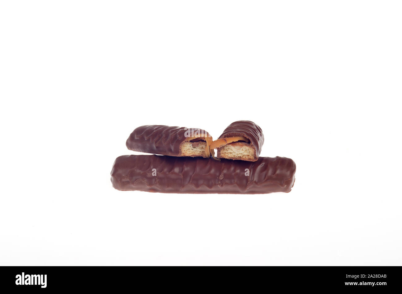Twix candy bar di cioccolato al latte, ricoperta di caramello e biscotto Foto Stock