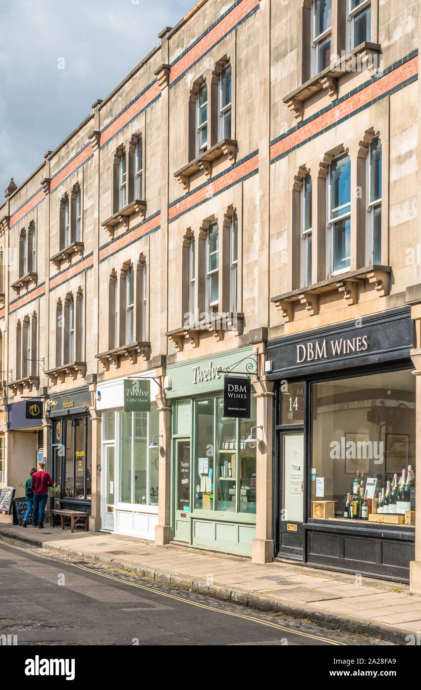 Negozi Boutique su Kings Rd in affluent Clifton Village a Bristol, Inghilterra, Regno Unito. Foto Stock