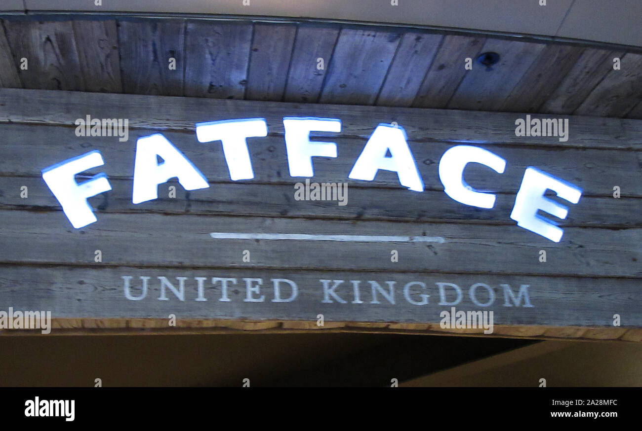 Settembre 29, 2019, Londra Stansted, Regno Unito: Fatface logo che si vede nel loro negozio a Londra Stansted Airport. (Credito Immagine: © Keith Mayhew/SOPA immagini via ZUMA filo) Foto Stock