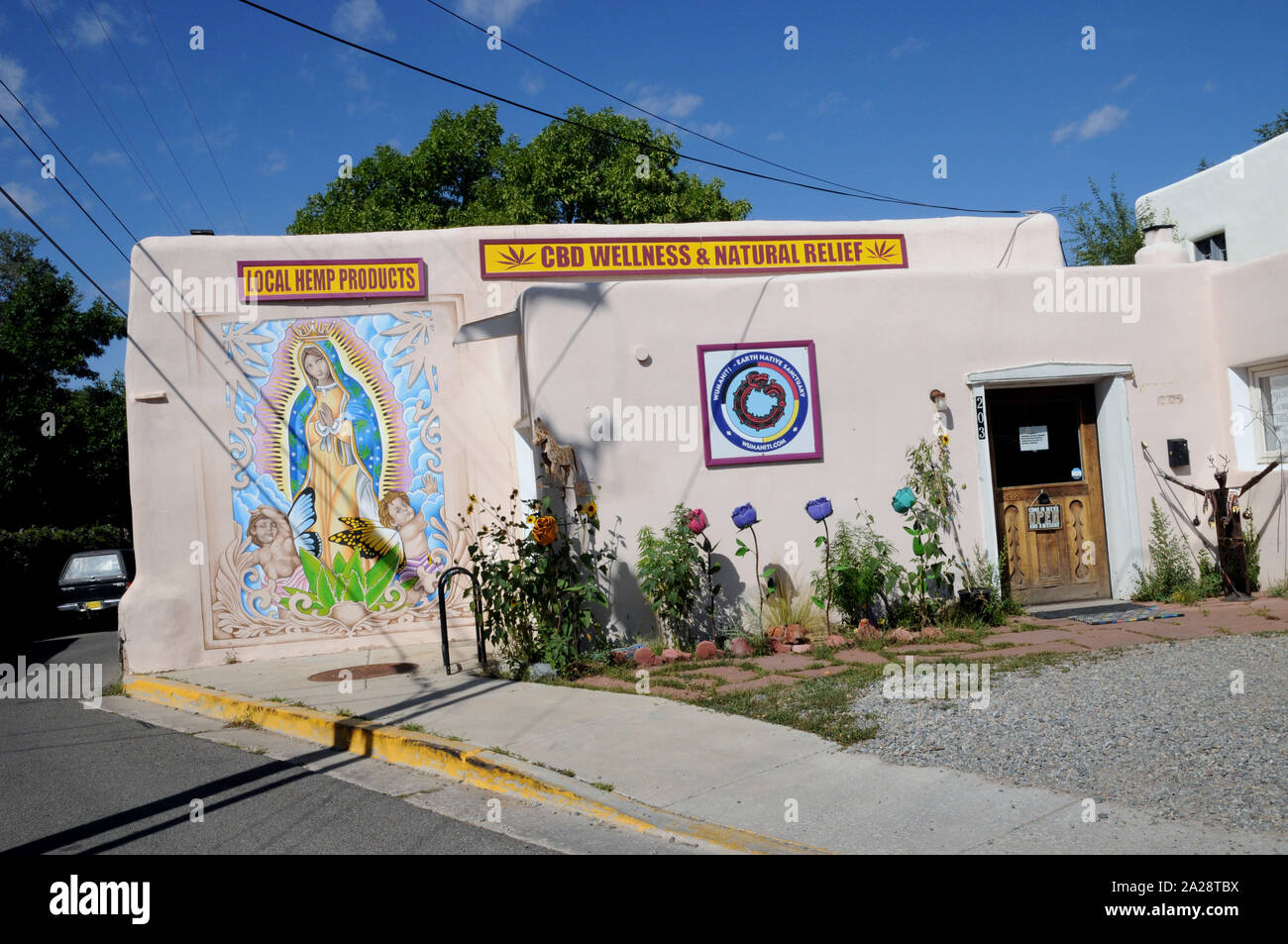 Ledoux Street, parte del centro storico della città di Taos, Nuovo Messico, Stati Uniti d'America. Foto Stock