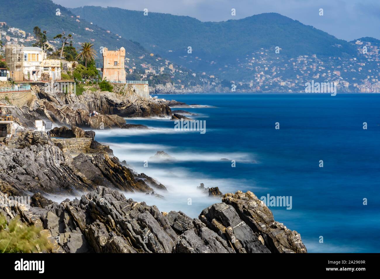 Le scogliere di Nervi, villaggio di Genova sulla riviera italiana Foto Stock