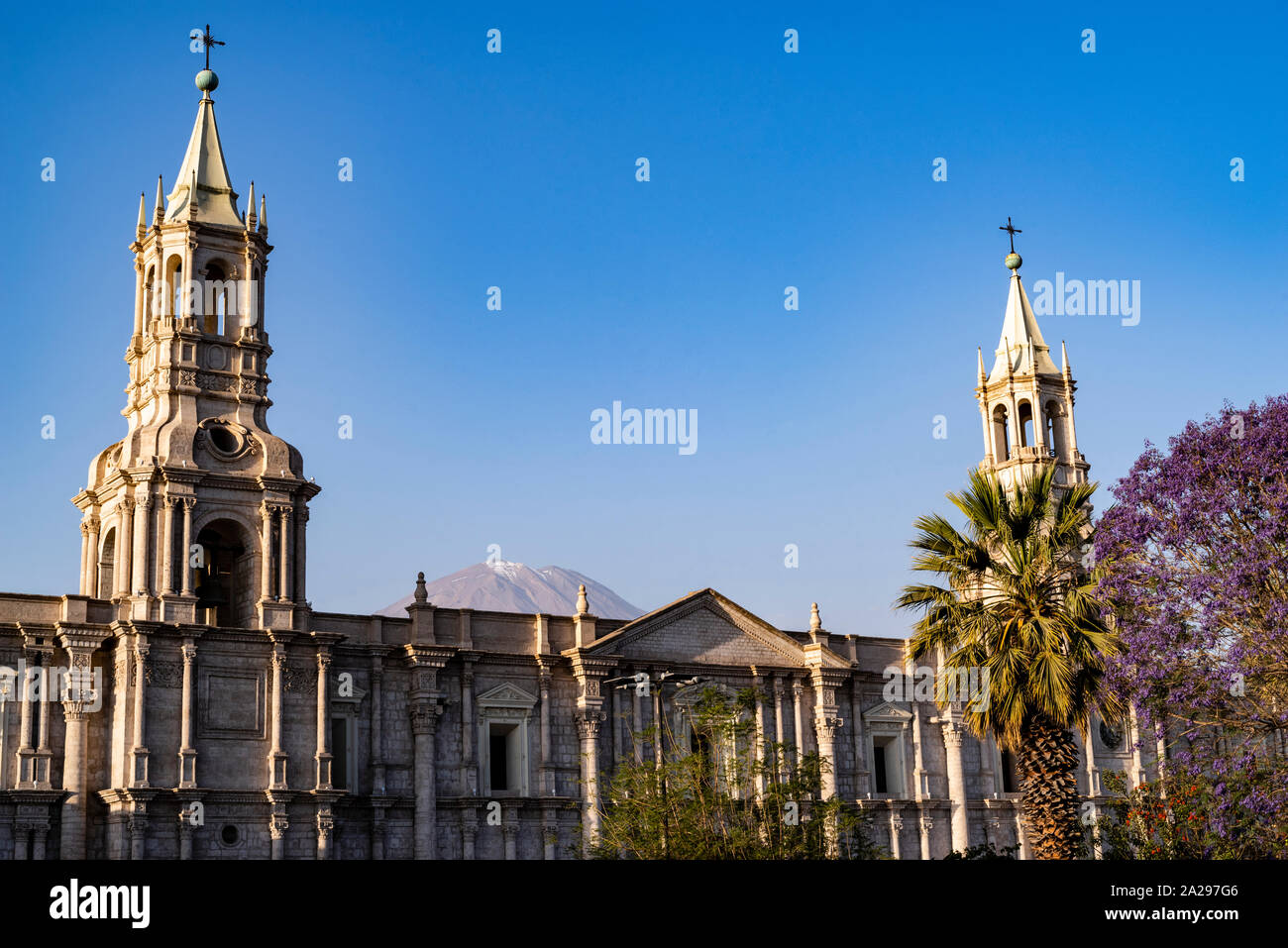 Cattedrale di Arequipa (XVII secolo), Perù, Sud America. Foto Stock