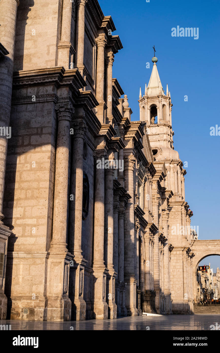 Cattedrale di Arequipa (XVII secolo), Perù, Sud America. Foto Stock