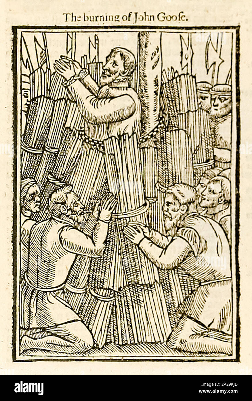 Il taglio di legno «The Burning of John Goofe», raffigurante il suo martirio, è stato bruciato nella torretta per eresia a Tower Hill nel 1473 dopo essere stato alimentato dallo sceriffo. Fotografia di una xilografia tratta da un'edizione del 1631 di Foxe's Book of Martyrs di John Foxe (1516-1587) pubblicata per la prima volta nel 1563. Credito: Collezione privata / AF fotografie Foto Stock