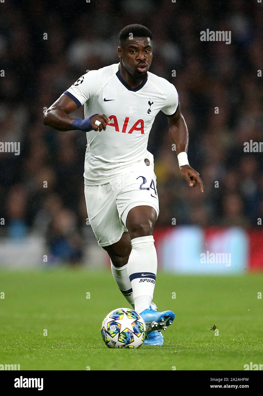 Tottenham Hotspur di Serge Aurier durante la UEFA Champions League a Tottenham Hotspur Stadium, Londra. Foto Stock