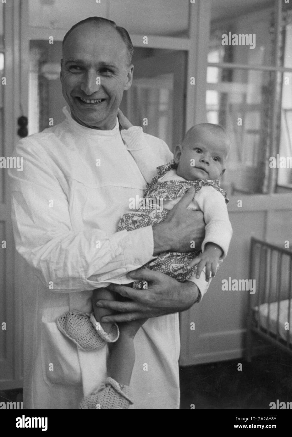 Un medico in un rinomato ospedale per malattie polmonari circa 30 km da Weimar. Foto Stock