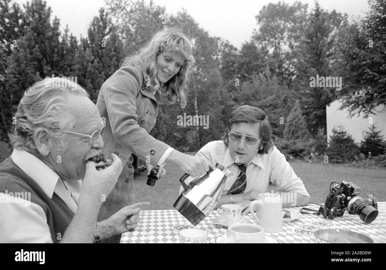 La sposi Marina Bäumler a loro la celebrazione dei matrimoni. Foto Stock