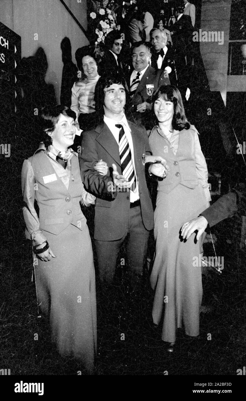 Il calciatore Gerd Müller al banchetto del Presidente federale all'Hilton Hotel di Monaco di Baviera. Foto Stock Il calciatore Gerd Müller al banchetto del Presidente federale all'Hilton Hotel di Monaco di Baviera. Foto Stock
