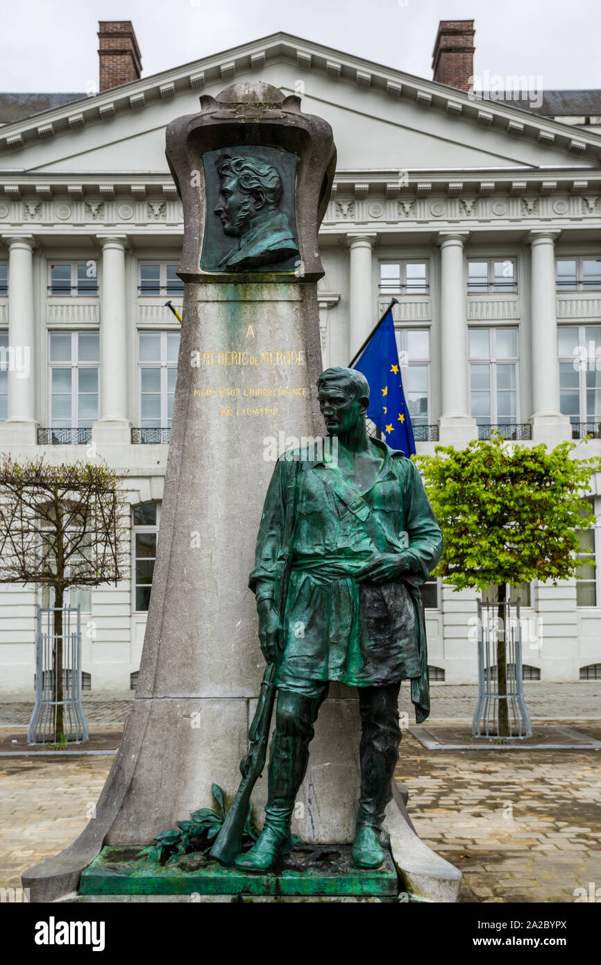 Statua di Frederic de Merode in Place des Martyrs a Bruxelles, Belgio, il posto è vicino alla via dello shopping Rue Neuve. Un monumento centrale t Foto Stock