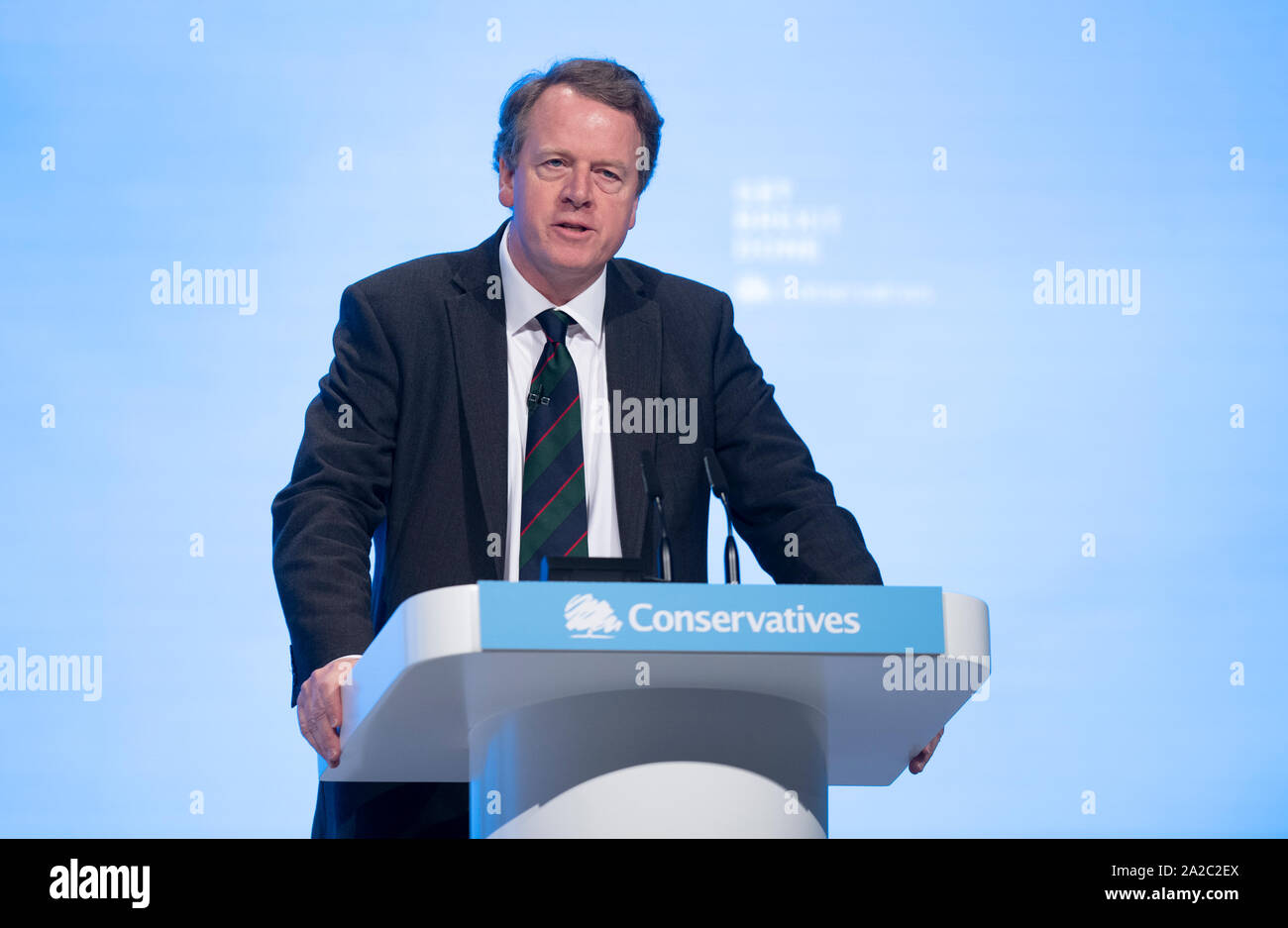 Manchester, Regno Unito. 2 Ottobre, 2019. Alister Jack, Segretario di Stato per la Scozia e MP per Dumfries and Galloway, parla al giorno quattro del congresso del Partito Conservatore di Manchester. Credito: Russell Hart/Alamy Live News Foto Stock